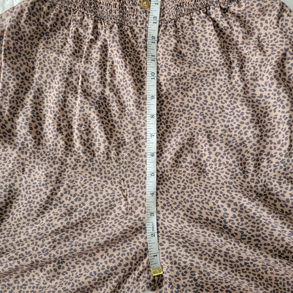 Abercrombie & Fitch Leopard Cinch Top Jumpsuit M EUC Ankle Wide Leg Lightweight - Picture 12 of 16